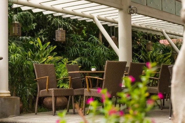 La Riviera Hotel Bed and Breakfast